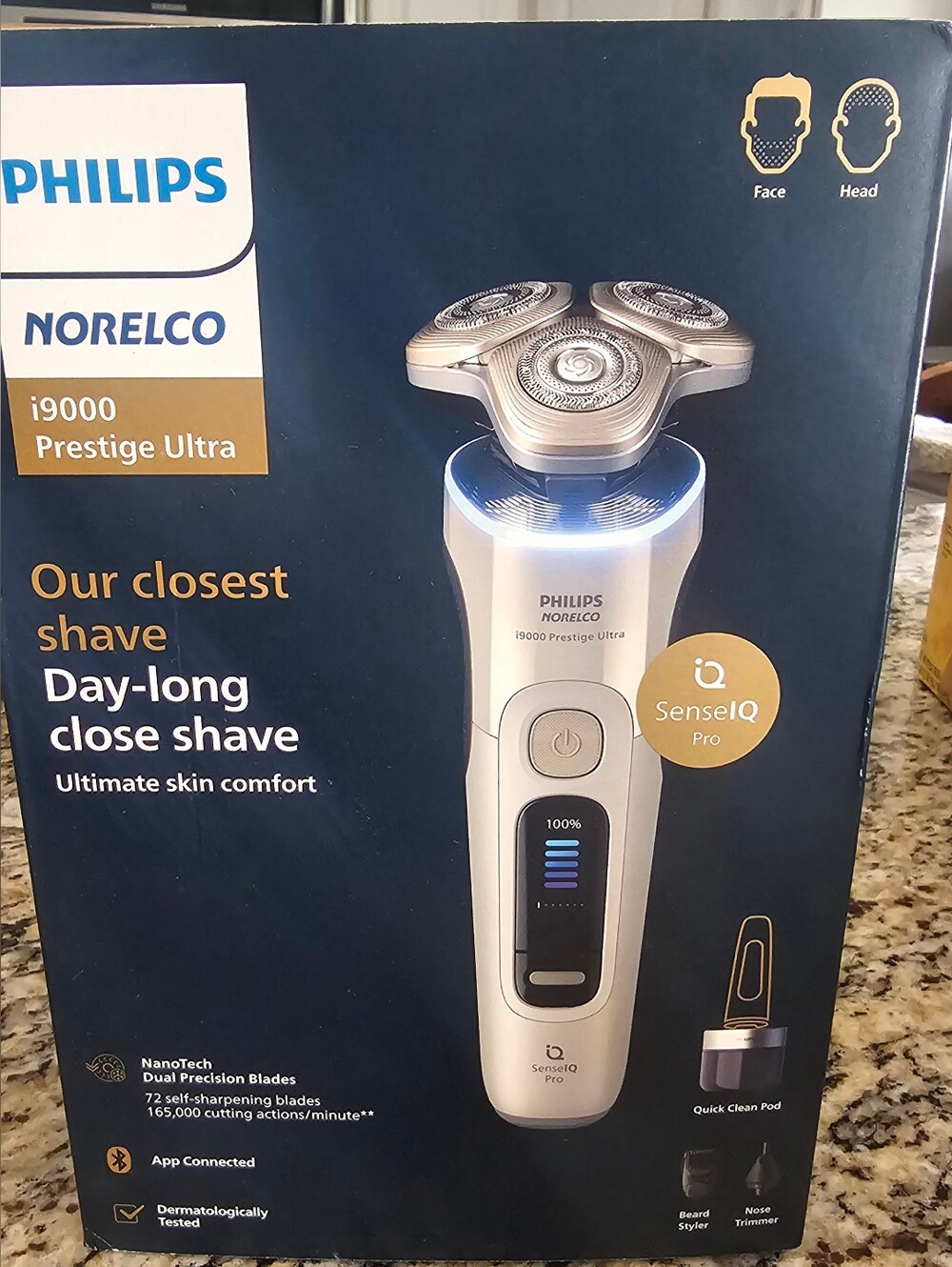 New in box unopened Philips Norelco i9000 Prestige Ultra Wet/Dry Electric Shaver - Picture 7 of 7